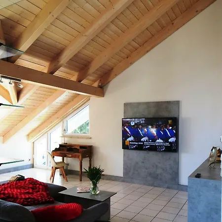 Bei Maly アパート *